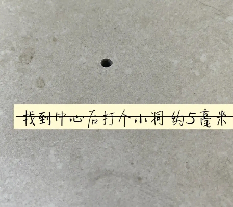 立山瓷砖空鼓维修公司专业解答在瓷砖铺贴过程中，如果砂料搅拌不均匀，将会带来以下问题